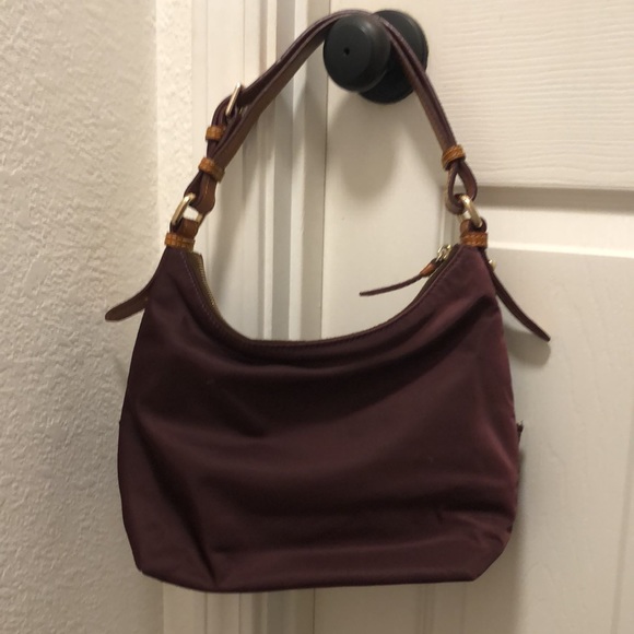 Dooney & Bourke purse. - Picture 2 of 3